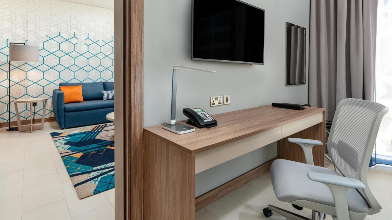 Al Fanatir Holiday Inn & Suites Al Jubail By Ihg מראה חיצוני תמונה