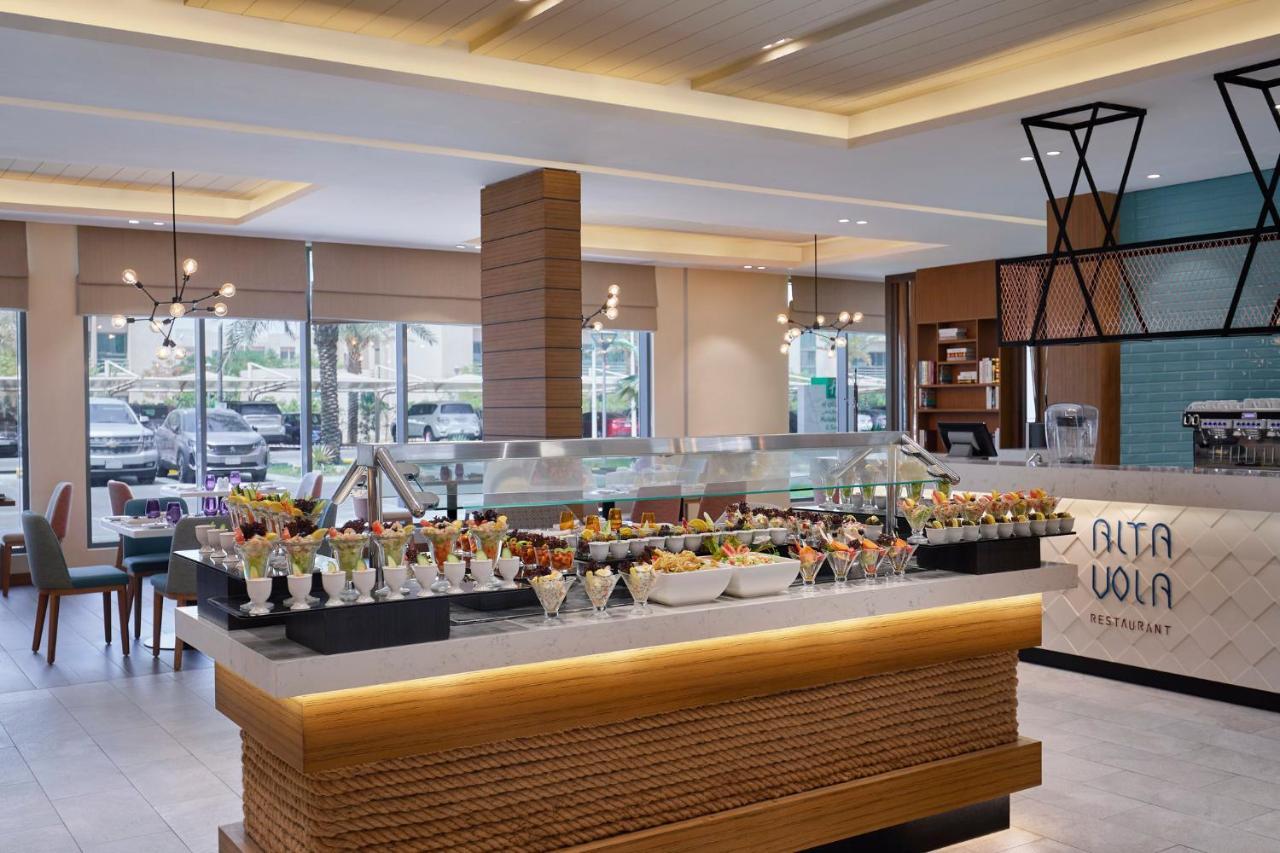 Al Fanatir Holiday Inn & Suites Al Jubail By Ihg מראה חיצוני תמונה