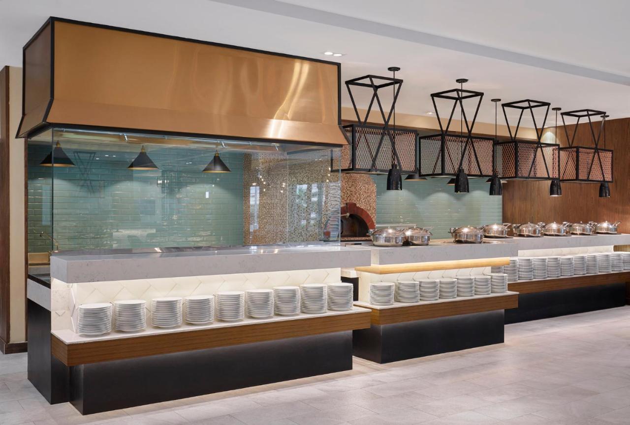 Al Fanatir Holiday Inn & Suites Al Jubail By Ihg מראה חיצוני תמונה